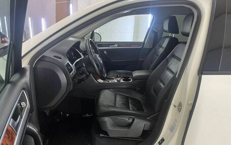 Volkswagen Touareg III, 2010 год, 1 887 000 рублей, 11 фотография