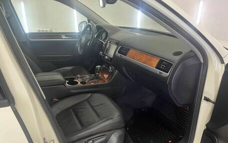 Volkswagen Touareg III, 2010 год, 1 887 000 рублей, 10 фотография