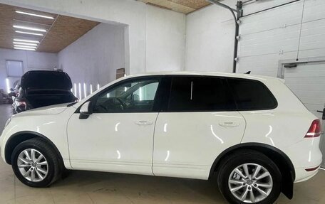 Volkswagen Touareg III, 2010 год, 1 887 000 рублей, 8 фотография