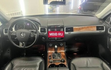 Volkswagen Touareg III, 2010 год, 1 887 000 рублей, 14 фотография