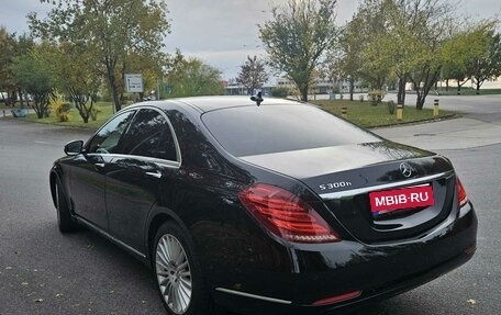 Mercedes-Benz S-Класс, 2017 год, 3 300 000 рублей, 5 фотография
