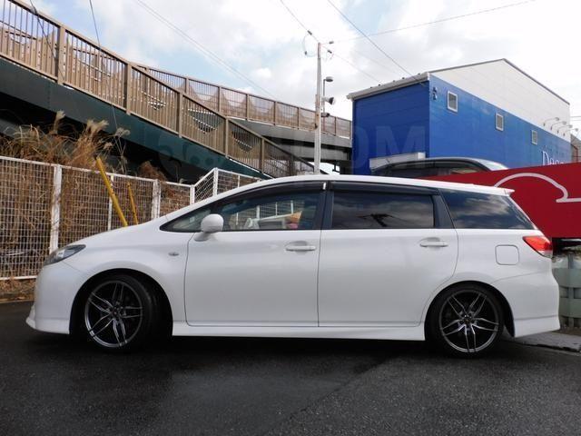 Toyota Wish II рестайлинг, 2017 год, 899 000 рублей, 11 фотография