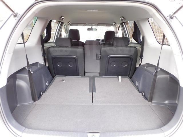 Toyota Wish II рестайлинг, 2017 год, 899 000 рублей, 17 фотография