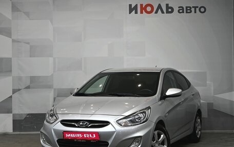 Hyundai Solaris II рестайлинг, 2013 год, 930 000 рублей, 1 фотография