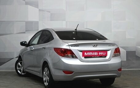 Hyundai Solaris II рестайлинг, 2013 год, 930 000 рублей, 4 фотография