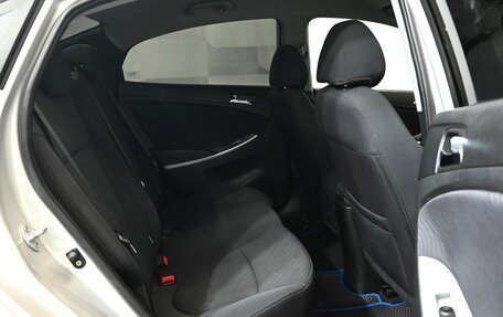 Hyundai Solaris II рестайлинг, 2013 год, 930 000 рублей, 18 фотография