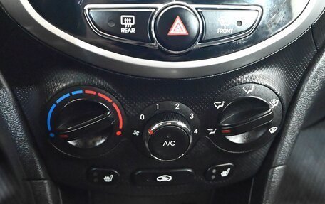 Hyundai Solaris II рестайлинг, 2013 год, 930 000 рублей, 17 фотография