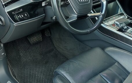 Audi A8, 2019 год, 4 299 000 рублей, 14 фотография