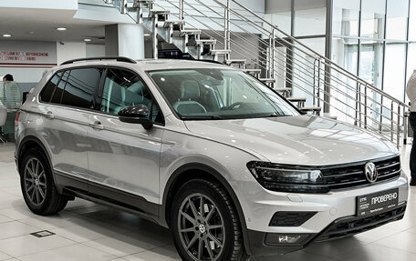 Volkswagen Tiguan II, 2018 год, 2 750 000 рублей, 3 фотография