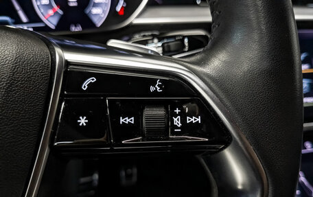 Audi A8, 2018 год, 5 095 000 рублей, 29 фотография