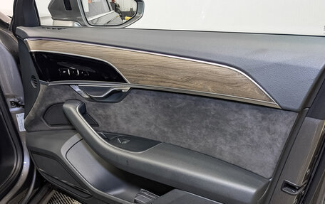 Audi A8, 2018 год, 5 095 000 рублей, 25 фотография