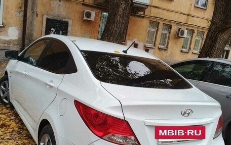 Hyundai Solaris II рестайлинг, 2011 год, 699 000 рублей, 3 фотография
