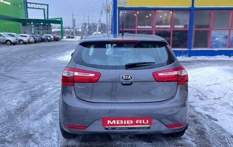 KIA Rio III рестайлинг, 2013 год, 800 000 рублей, 5 фотография