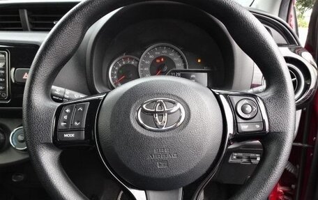 Toyota Vitz, 2019 год, 770 000 рублей, 15 фотография