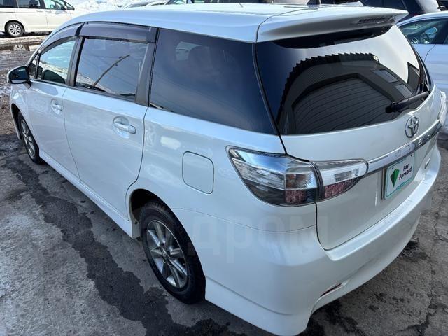 Toyota Wish II рестайлинг, 2017 год, 896 754 рублей, 13 фотография