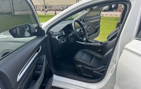 Geely Emgrand, 2023 год, 1 050 000 рублей, 4 фотография