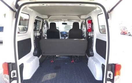 Nissan NV200, 2017 год, 1 050 000 рублей, 7 фотография