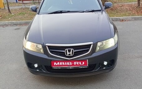 Honda Accord VII рестайлинг, 2002 год, 700 000 рублей, 1 фотография