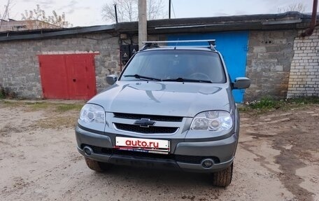 Chevrolet Niva I рестайлинг, 2011 год, 500 000 рублей, 1 фотография