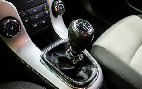 Chevrolet Cruze II, 2013 год, 950 000 рублей, 19 фотография