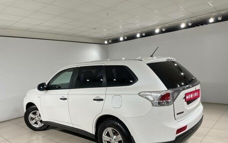 Mitsubishi Outlander III рестайлинг 3, 2014 год, 1 190 000 рублей, 7 фотография