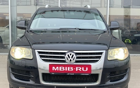 Volkswagen Touareg III, 2007 год, 1 000 000 рублей, 2 фотография