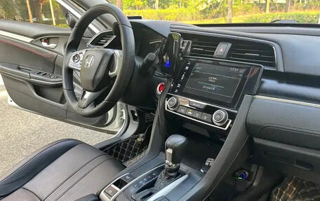 Honda Civic IX, 2019 год, 1 525 586 рублей, 10 фотография