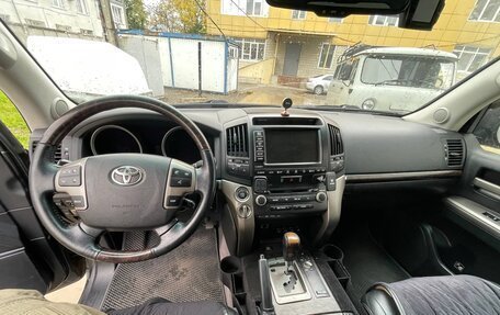 Toyota Land Cruiser 200, 2011 год, 1 850 000 рублей, 28 фотография