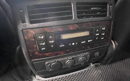 Toyota Land Cruiser 200, 2011 год, 1 850 000 рублей, 40 фотография