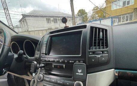 Toyota Land Cruiser 200, 2011 год, 1 850 000 рублей, 33 фотография