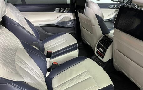 BMW X7, 2018 год, 7 500 000 рублей, 13 фотография