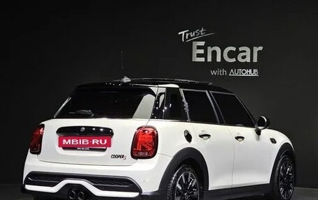 MINI Hatch, 2022 год, 2 380 800 рублей, 2 фотография