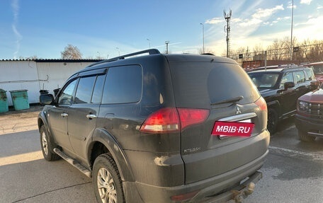 Mitsubishi Pajero Sport II рестайлинг, 2013 год, 1 538 000 рублей, 2 фотография