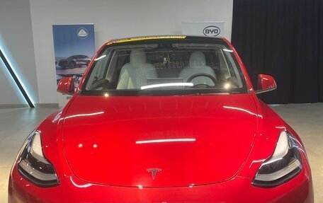 Tesla Model Y I, 2021 год, 4 330 000 рублей, 1 фотография