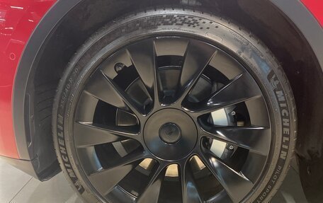 Tesla Model Y I, 2021 год, 4 330 000 рублей, 10 фотография