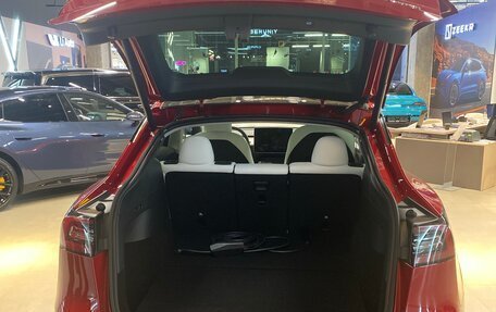 Tesla Model Y I, 2021 год, 4 330 000 рублей, 13 фотография