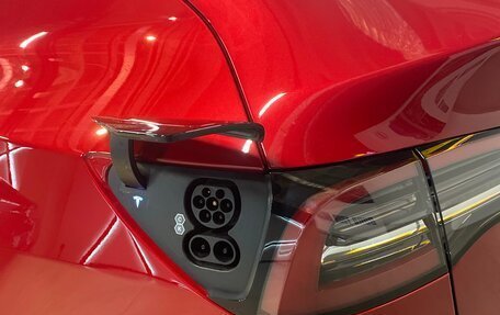 Tesla Model Y I, 2021 год, 4 330 000 рублей, 20 фотография