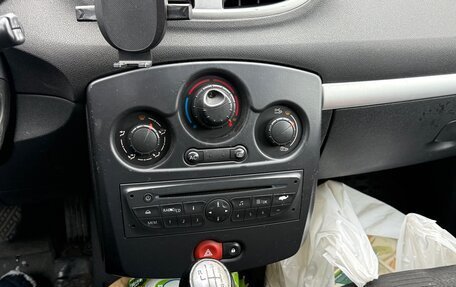 Renault Clio III, 2009 год, 560 000 рублей, 11 фотография