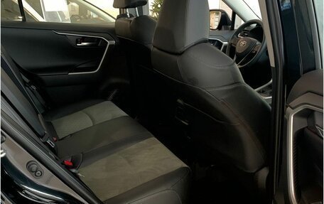 Toyota RAV4, 2025 год, 4 390 000 рублей, 17 фотография