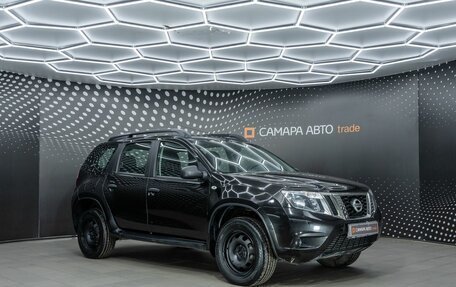 Nissan Terrano III, 2015 год, 984 000 рублей, 3 фотография