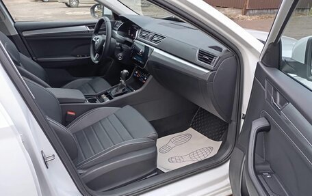 Skoda Superb III рестайлинг, 2024 год, 3 150 000 рублей, 10 фотография