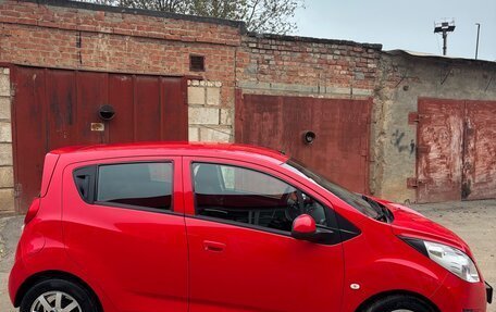 Chevrolet Spark III, 2013 год, 700 000 рублей, 3 фотография