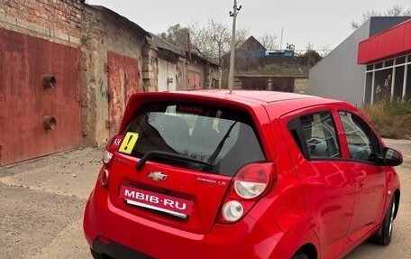 Chevrolet Spark III, 2013 год, 700 000 рублей, 5 фотография