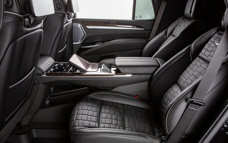 Cadillac Escalade V, 2025 год, 22 298 000 рублей, 14 фотография