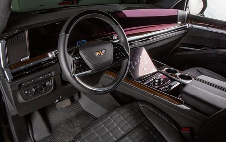 Cadillac Escalade V, 2025 год, 22 298 000 рублей, 10 фотография