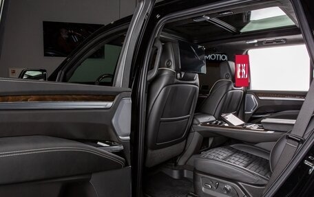 Cadillac Escalade V, 2025 год, 22 298 000 рублей, 13 фотография