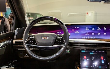 Cadillac Escalade V, 2025 год, 22 298 000 рублей, 16 фотография