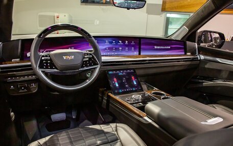 Cadillac Escalade V, 2025 год, 22 298 000 рублей, 17 фотография