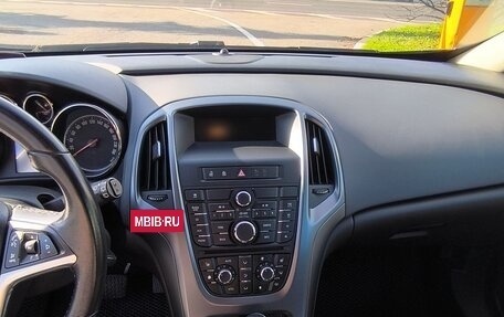 Opel Astra J, 2012 год, 10 фотография