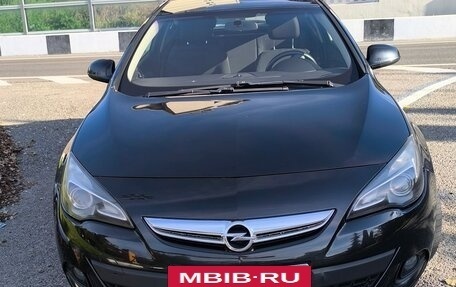 Opel Astra J, 2012 год, 2 фотография